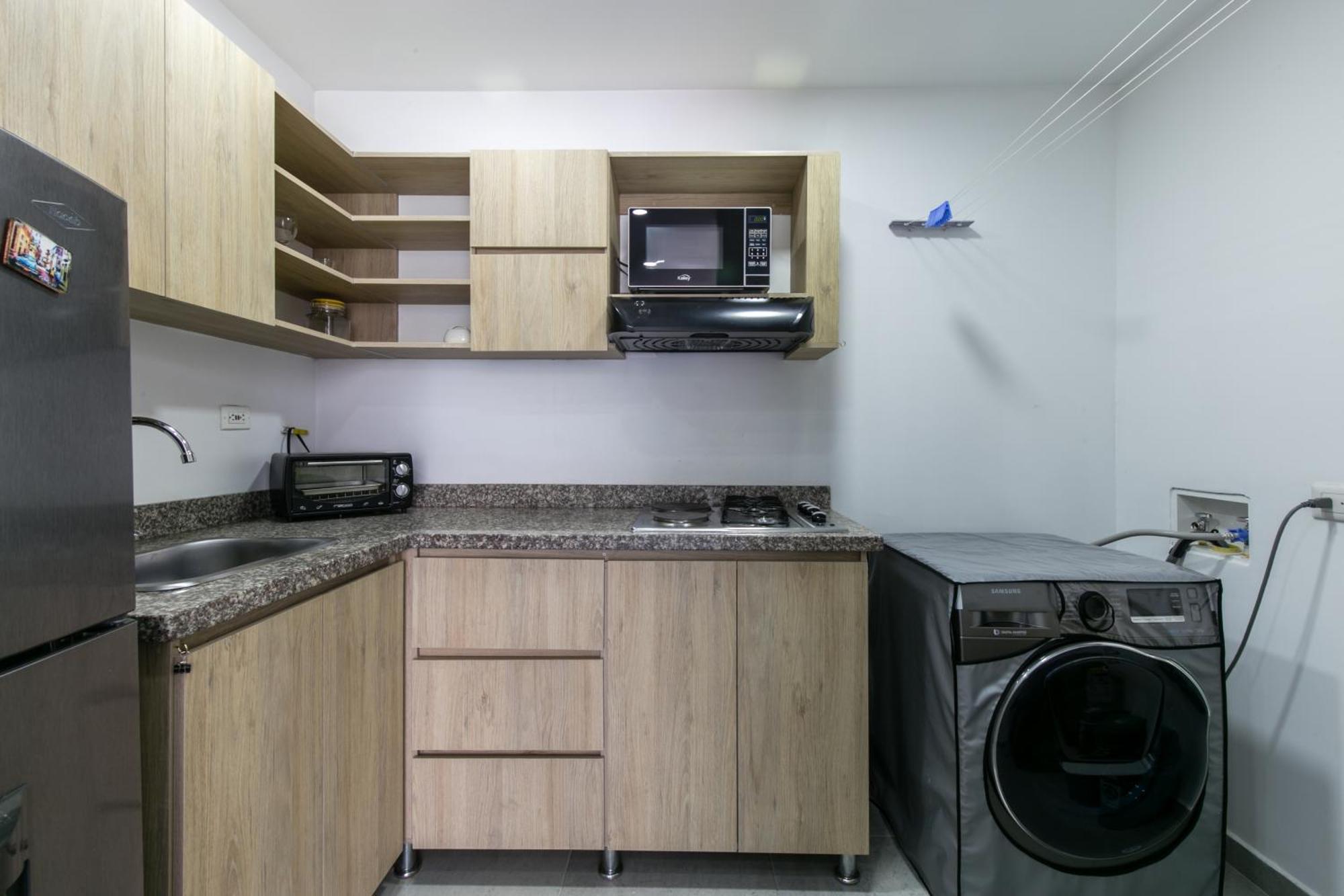Apartamentos Borbon Suites Medellín Dış mekan fotoğraf