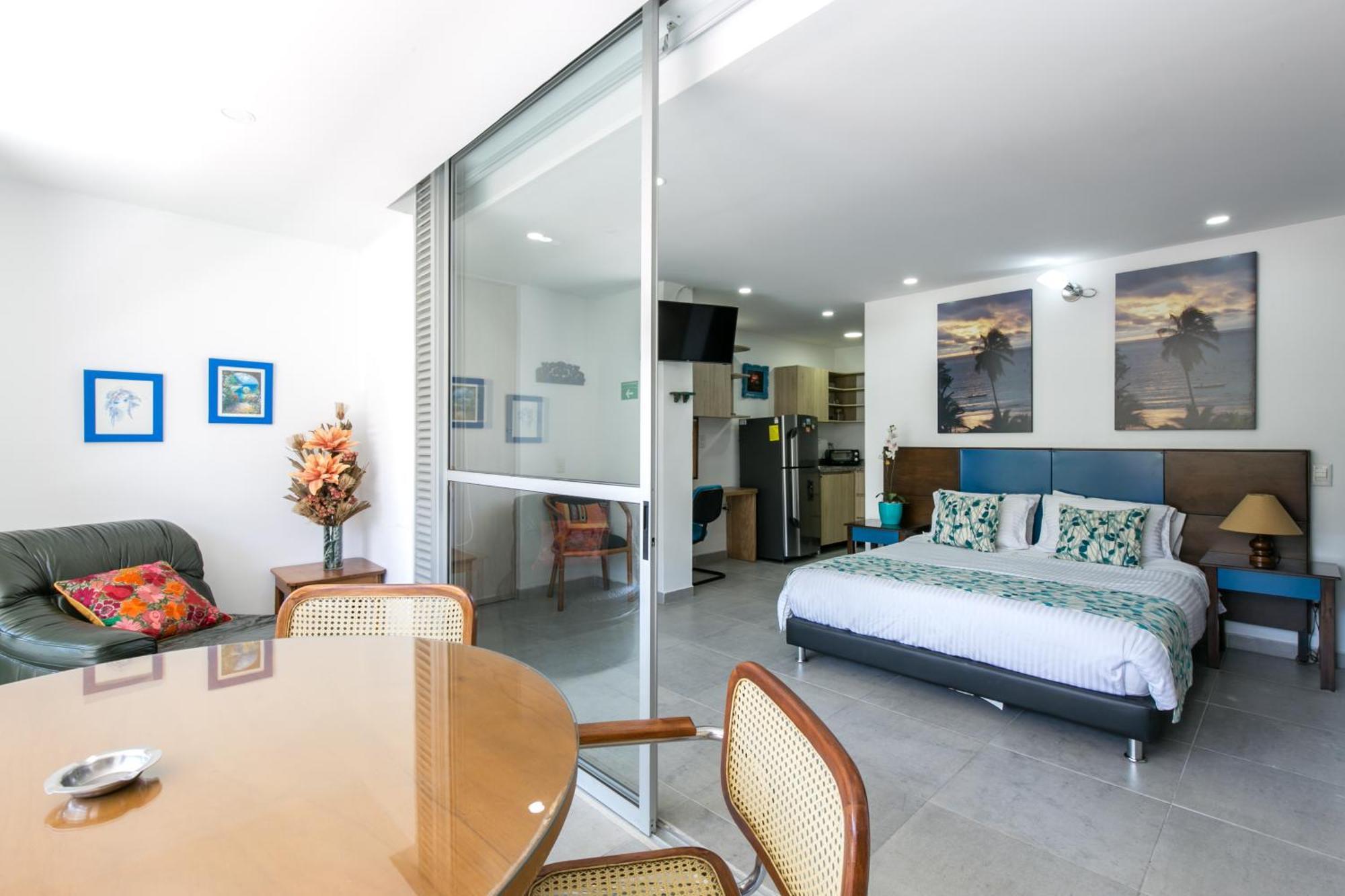 Apartamentos Borbon Suites Medellín Dış mekan fotoğraf