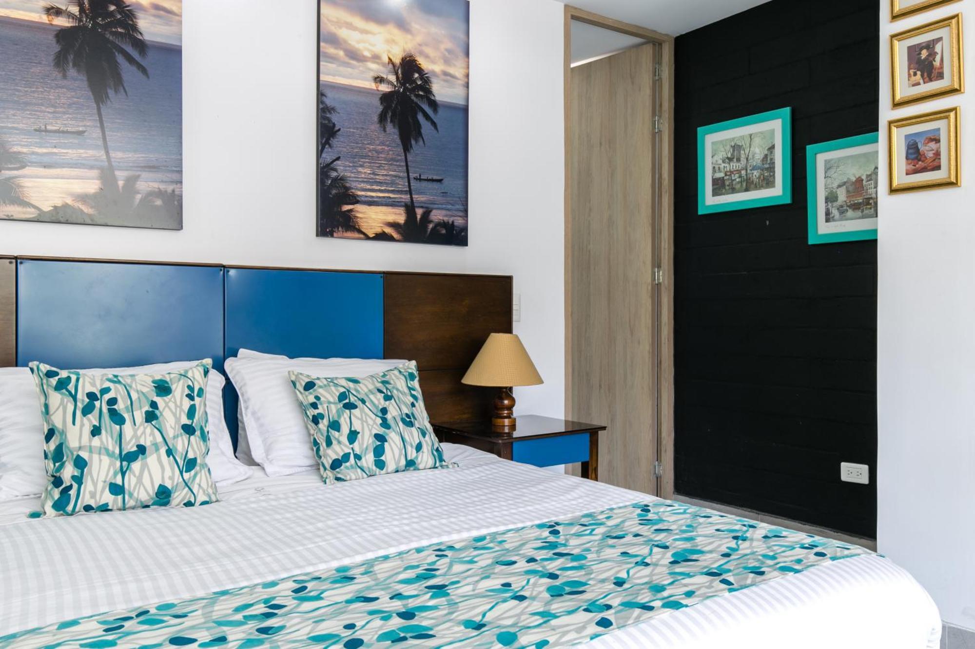 Apartamentos Borbon Suites Medellín Dış mekan fotoğraf