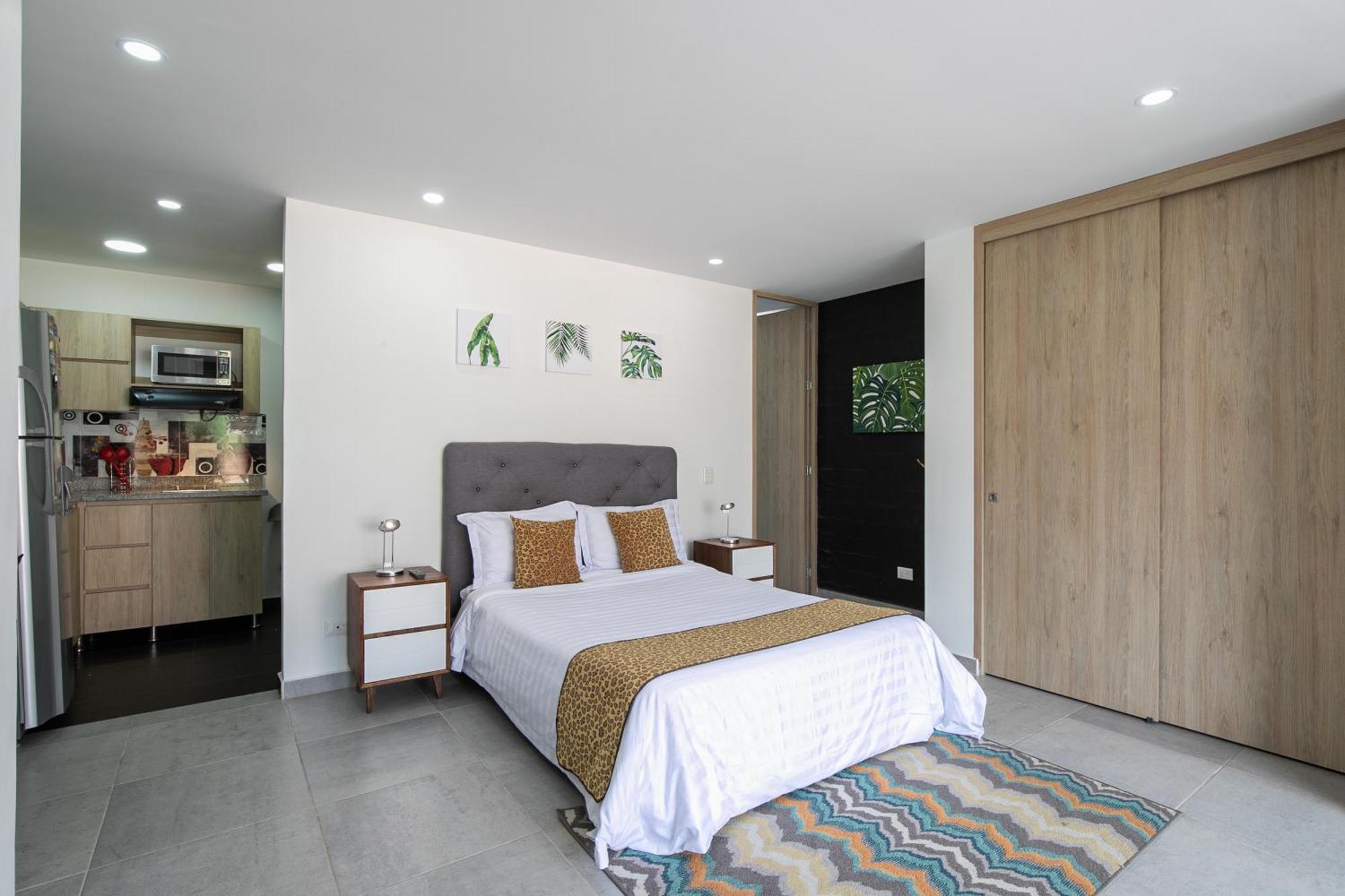 Apartamentos Borbon Suites Medellín Dış mekan fotoğraf