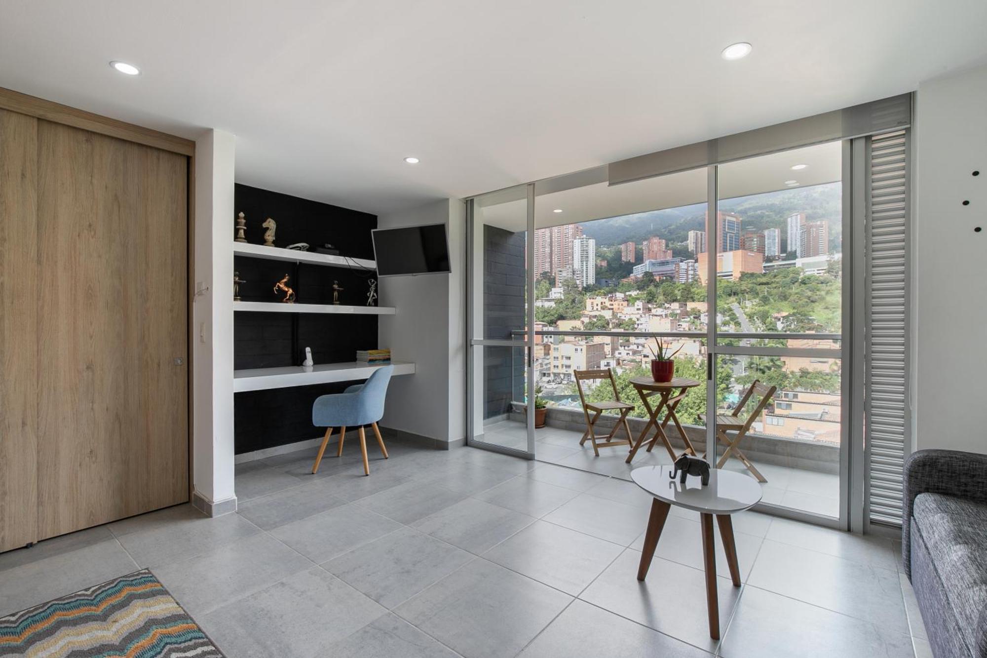 Apartamentos Borbon Suites Medellín Dış mekan fotoğraf