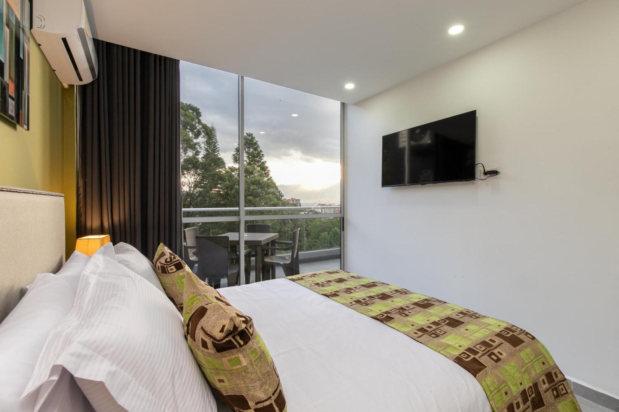 Apartamentos Borbon Suites Medellín Dış mekan fotoğraf