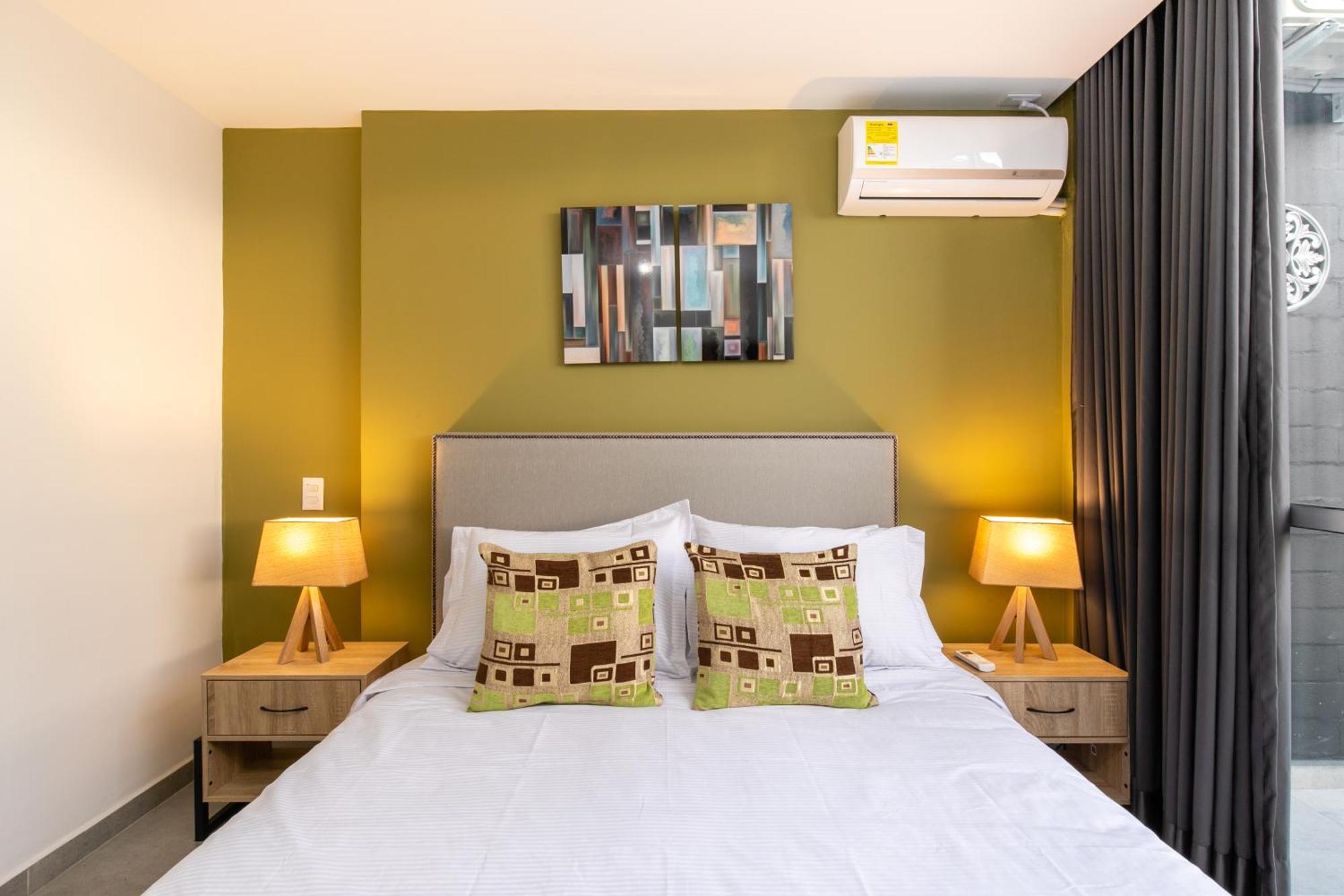 Apartamentos Borbon Suites Medellín Dış mekan fotoğraf