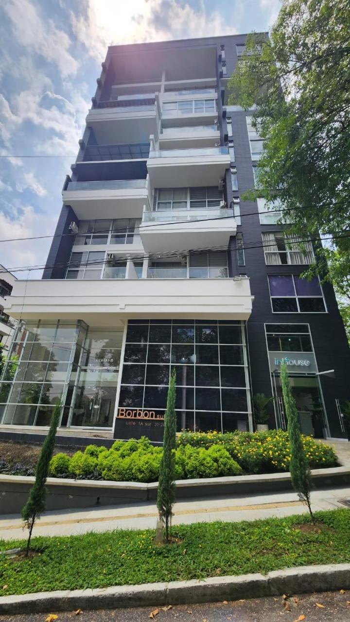Apartamentos Borbon Suites Medellín Dış mekan fotoğraf