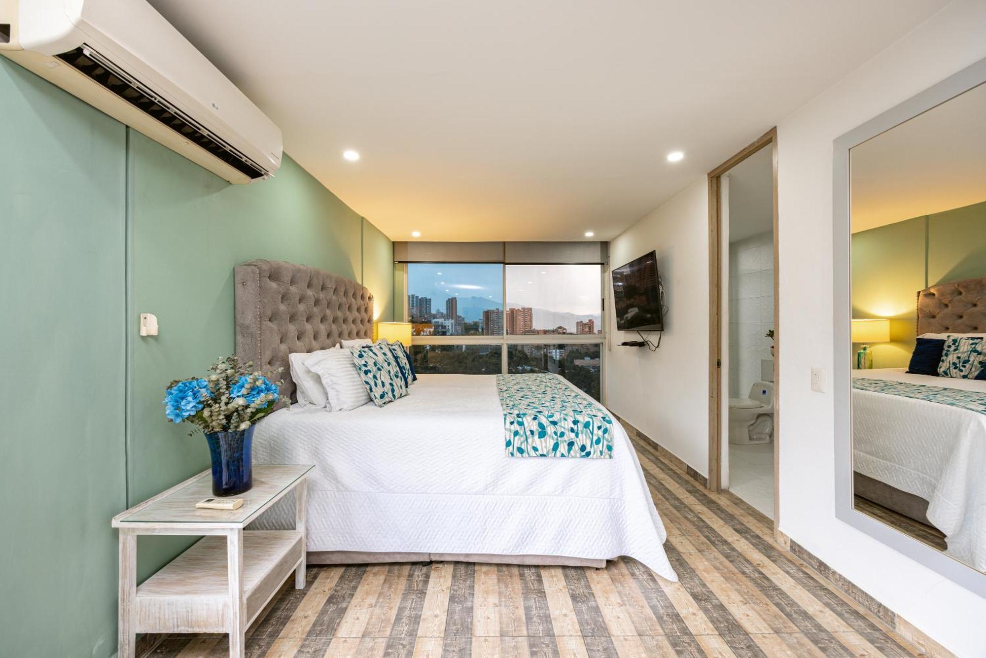 Apartamentos Borbon Suites Medellín Dış mekan fotoğraf
