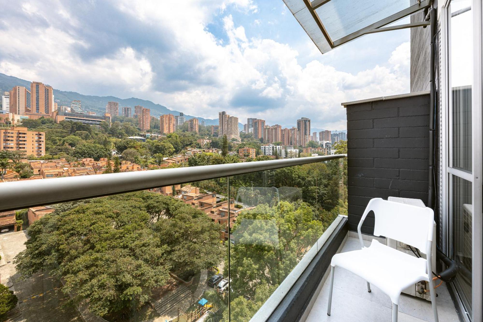 Apartamentos Borbon Suites Medellín Dış mekan fotoğraf